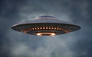 哈佛大学教授：UFO经多维空间到地球